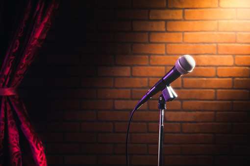 6 Best Comedy Spots in South Dakota!