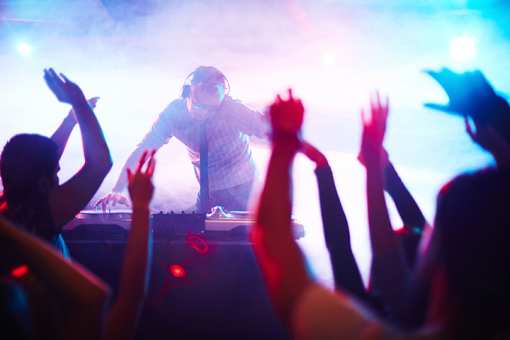 10 Best Dance Clubs and Venues in South Dakota!